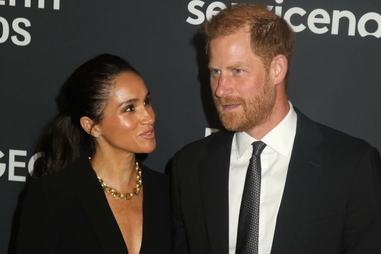 telenovela-regala-continua.-printul-harry-dezminte-ca-meghan-i-ar-fi-spalat-creierul