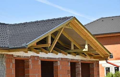 ce-casa-poti-construi-in-2026-cu-25.000-de-euro:-preturile-la-materiale-si-manopera-au-crescut-enorm