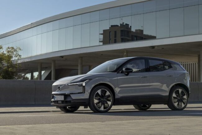 cea-mai-ieftina-masina-electrica-de-la-volvo-devine-si-mai-accesibila.-ce-urmeaza-pentru-ex30