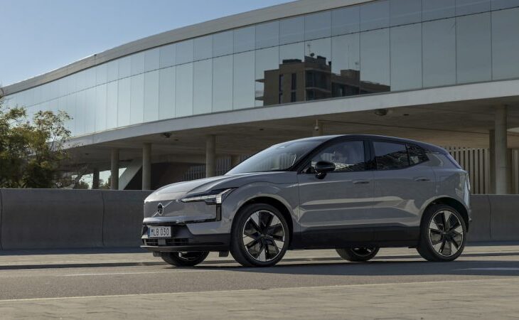 cea-mai-ieftina-masina-electrica-de-la-volvo-devine-si-mai-accesibila.-ce-urmeaza-pentru-ex30