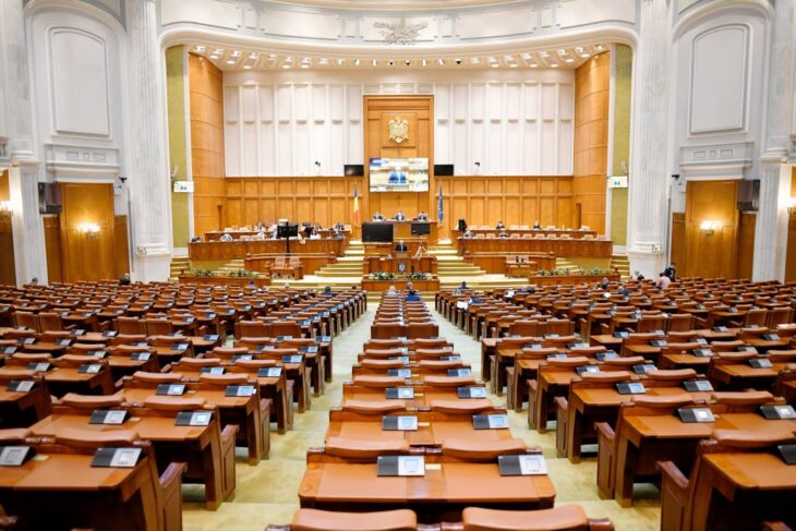 parlamentul-dezbate-azi-bugetul.-seful-ocde-face-predictii-sumbre-pentru-romania:-datoria-publica-va-creste-la-61,5%-din-pib-anul-acesta