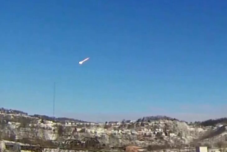 meteorit-de-7-tone,-observat-pe-cerul-sua:-explozie-puternica-si-panica-in-mai-multe-state
