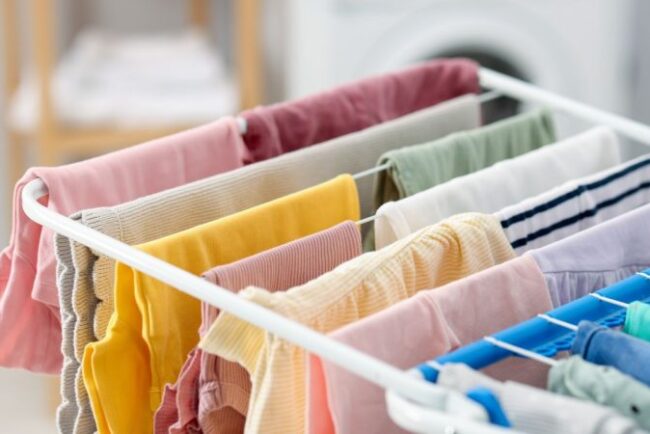regula-12:00-pentru-uscarea-rufelor.-greseala-pe-care-multi-o-fac