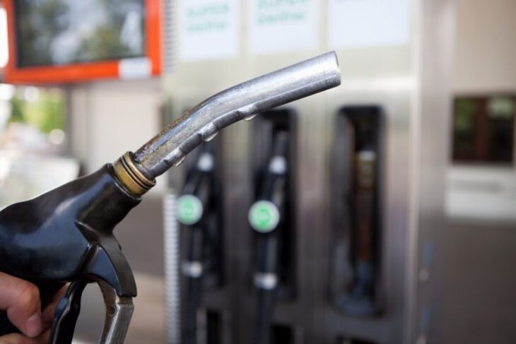 tara-europeana-care-deja-rationalizeaza-carburantii.-suma-maxima-de-care-vor-putea-cetatenii-sa-cumpere-benzina-si-motorina