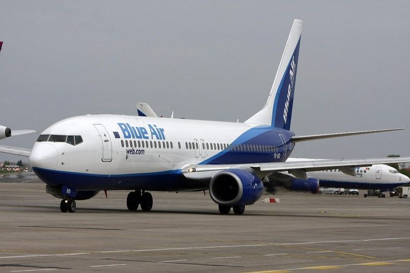 avioanele-blue-air-se-vand-la-pret-de-garsoniera.-cat-costa-si-cine-le-poate-cumpara