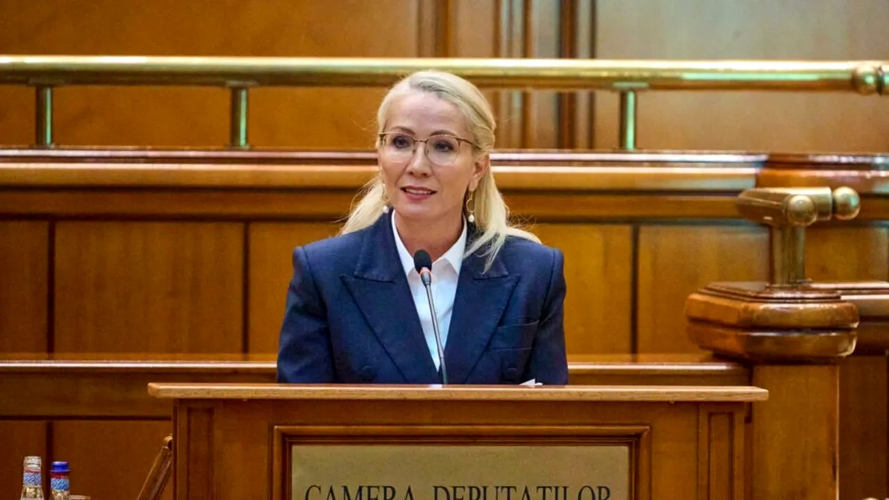 romanii-isi-arata-solidaritatea-fata-de-apelul-ramonei-bruynseels:-mergeti-pana-la-capat,-dati-dovada-de-curaj-si-salvati-romania