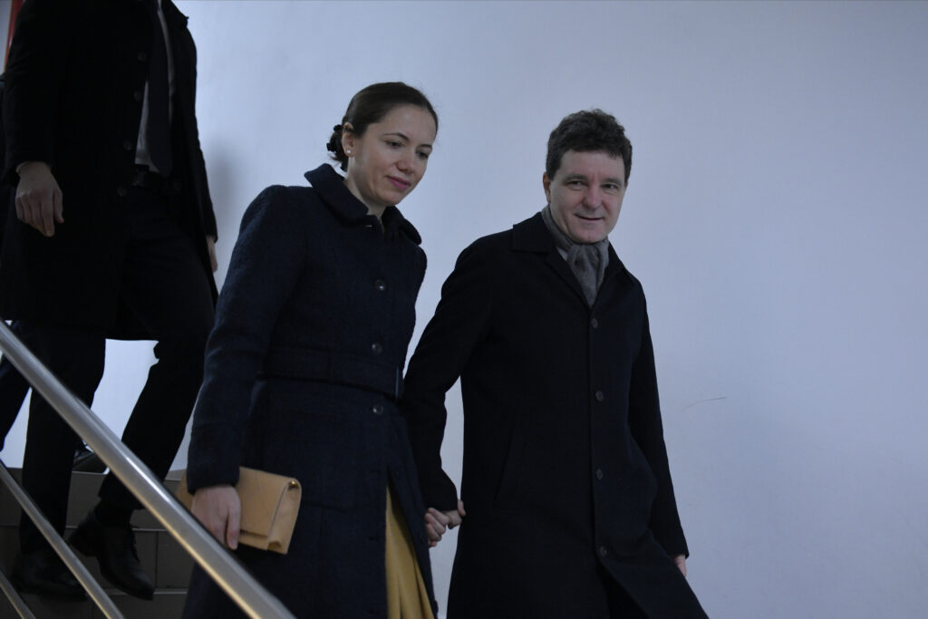 mirabela-gradinaru-ajunge-prima-la-casa-alba.-partenera-lui-nicusor-dan,-invitata-de-melania-trump