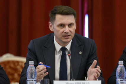 mircea-abrudean,-presedintele-senatului:-pnl-nu-va-accepta-ca-niciun-partid-sa-i-dicteze-premierul.-ca-ne-place-sau-nu,-bolojan-este-premierul-romaniei