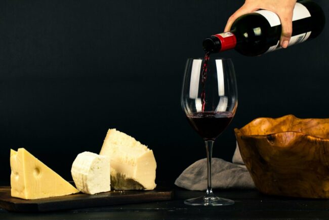 producatorii-europeni-vor-putea-sa-vanda-mai-usor-branzeturi,-vin-si-ciocolata-in-australia.-in-ce-masura-se-vor-gasi-produse-australiene-pe-rafturile-magazinelor-din-ue