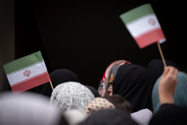 iranul,-la-un-pas-sa-fie-distrus:-sa-fie-interzisi-toti!