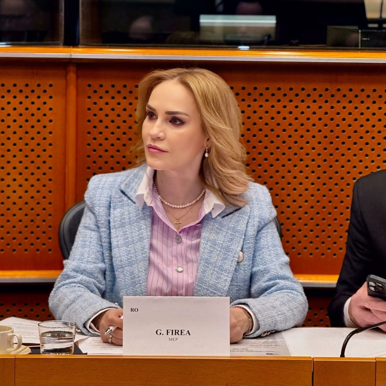 gabriela-firea,-dupa-dezbaterea-dezvoltarea-industriei-prin-politici-europene:-relevanta-pentru-mediul-economic-si-industrial-din-romania-si-ue