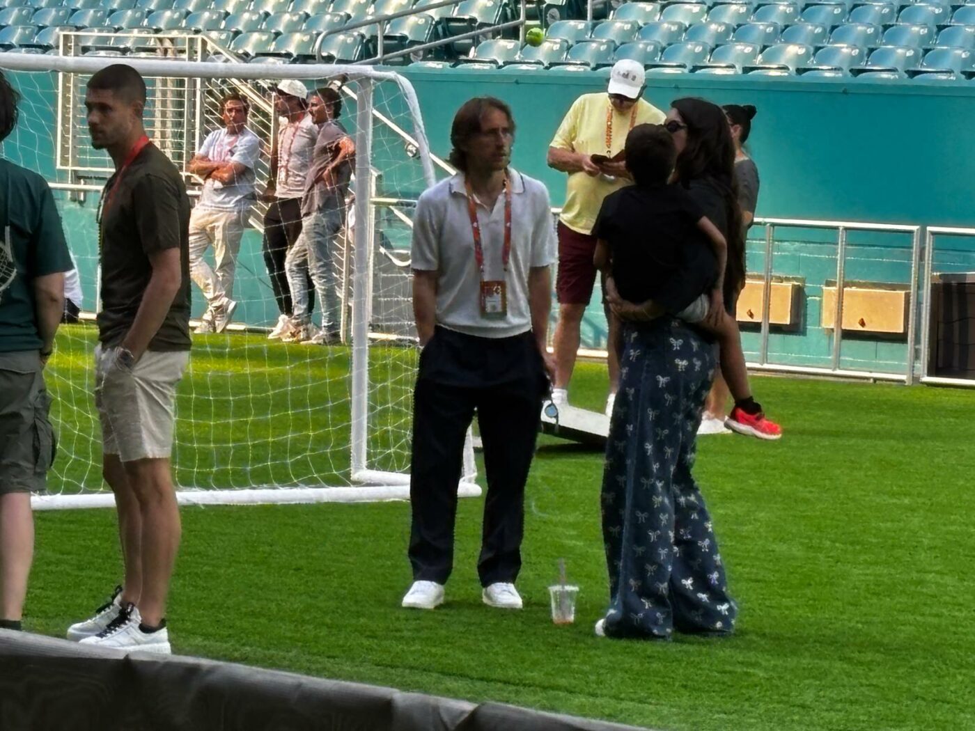surpriza-maxima!-luka-modric-a-fost-la-meciul-soranei-cirstea