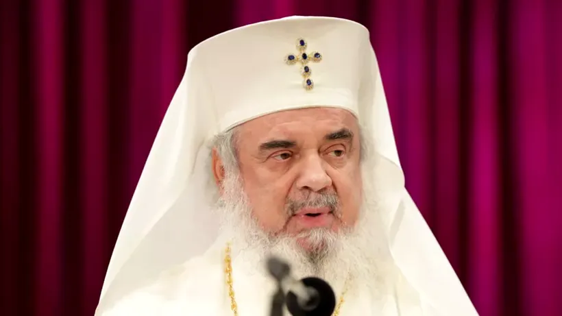 dupa-slujba-de-buna-vestire,-patriarhul-daniel-a-transmis-un-mesaj-pentru-mamele-tinere-din-romania