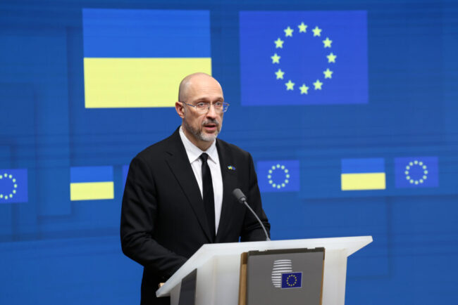ucraina-estimeaza-costuri-uriase-pentru-refacerea-sistemului-energetic,-dupa-ani-de-atacuri-asupra-infrastructurii