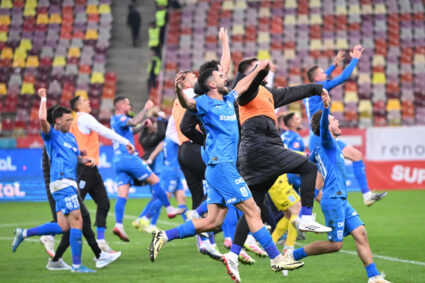 universitatea-craiova-isi-face-o-noua-echipa:-primul-club-de-traditie-din-romania-care-va-activa-si-aici