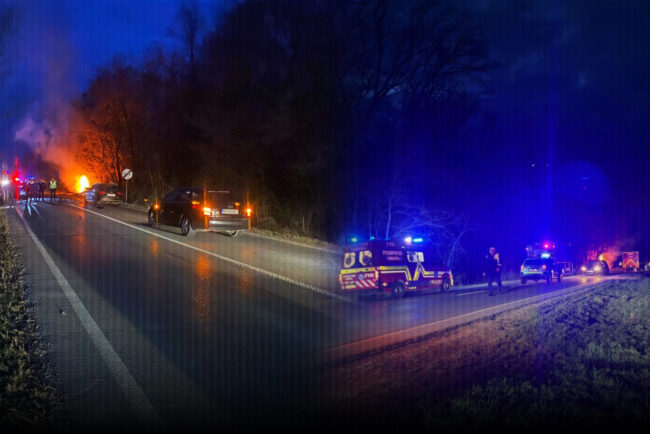 accident-teribil-in-neamt-patru-oameni-au-murit-in-flacari-in-urma-coliziunii-dintre-doua-masini.-trei-raniti-in-stare-incerta