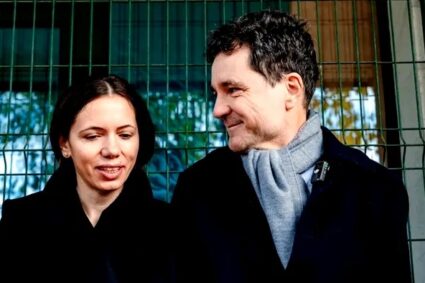 ce-a-facut-nicusor-dan,-imediat-dupa-discursul-mirabelei-gradinaru,-la-summitul-melaniei-trump.-dezvaluirea-a-fost-facuta-chiar-de-partenera-presedintelui