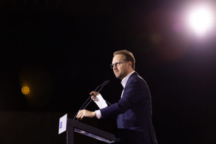 dominic-fritz-ataca-psd:-zici-una-si-faci-alta.-nu-mai-am-asteptari-sa-se-tina-de-cuvant-partenerii-de-coalitie