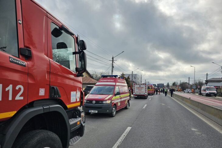 accident-grav-in-dambovita-intre-un-autobuz-plin-cu-elevi-si-un-tir.-a-fost-activat-planul-rosu-de-interventie