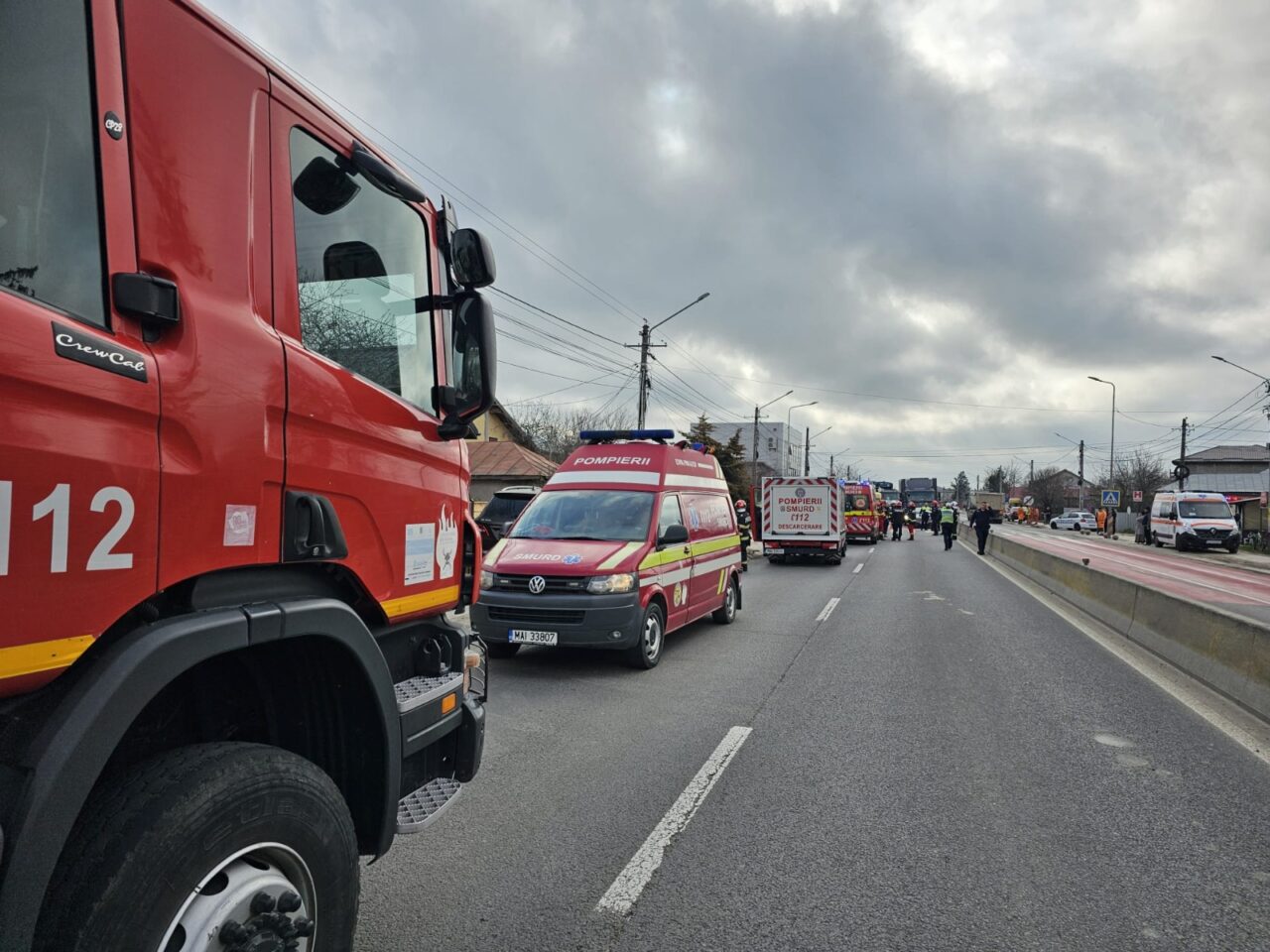 accident-grav-in-dambovita-intre-un-autobuz-plin-cu-elevi-si-un-tir.-a-fost-activat-planul-rosu-de-interventie