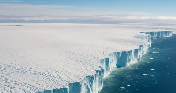 arctica-pierde-o-suprafata-uriasa-de-gheata:-record-negativ-inregistrat-in-aceasta-iarna
