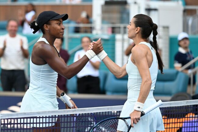 a-invins-o-pe-sorana-cirstea-si-joaca-finala-de-la-miami-cu-liderul-wta