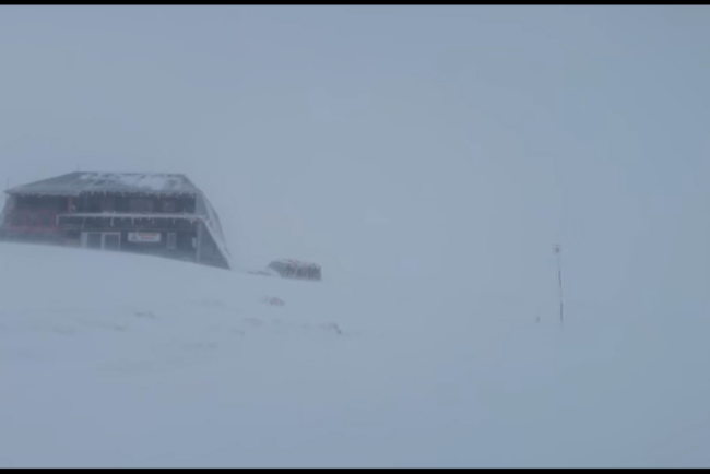 ciclonul-deborah-matura-romania-in-weekend.-strat-de-zapada-de-50-cm-pana-luni