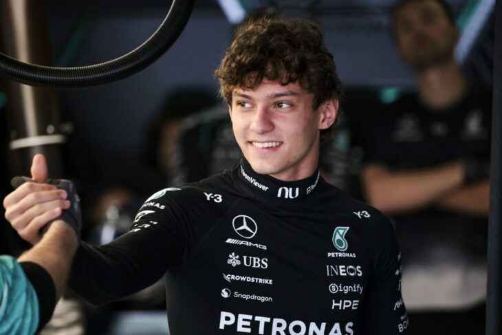kimi-antonelli-a-castigat-marele-premiu-al-japoniei.-italianul-de-19-ani-e-noul-lider-in-clasamentul-pilotilor