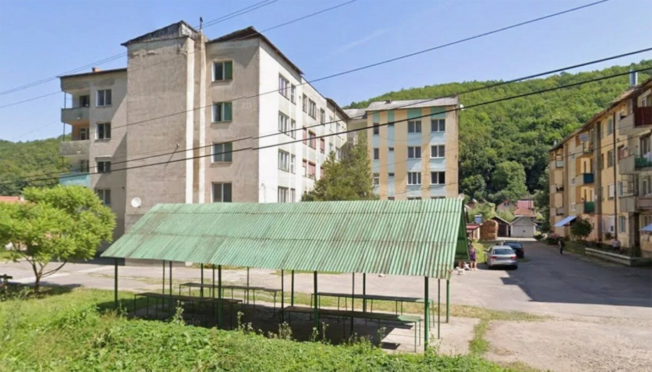 orasul-din-romania-in-care-un-apartament-cu-2-camere-costa-doar-8.400-acum,-in-martie-2026
