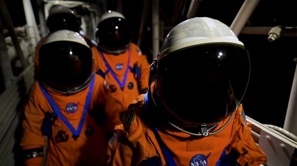 misiunea-artemis-ii:-cine-sunt-cei-patru-astronauti-care-vor-zbura-spre-luna-dupa-mai-bine-de-50-de-ani