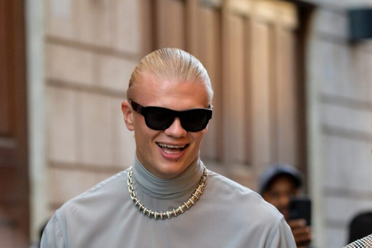 nu-s-a-uitat-la-bani!-erling-haaland-a-platit-480.000-de-euro-pentru-un-mercedes-inspirat-de-louis-vuitton
