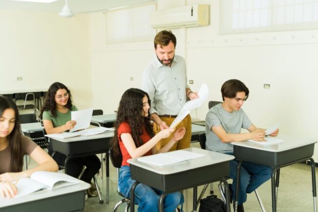rezultate-simulare-evaluare-nationala-2026.-notele,-sub-asteptari:-cati-elevi-nu-au-luat-nici-5-la-romana-sau-matematica-update
