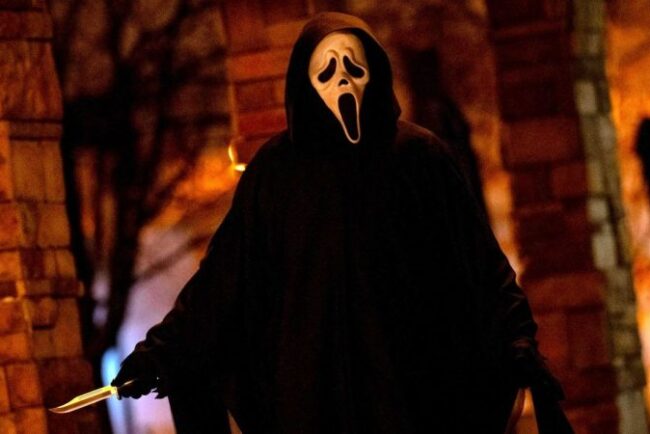 scream-7-e-dovada-ca-si-ghostface-poate-ajunge-o-parodie-obosita:-cel-mai-tras-de-par-capitol-al-francizei