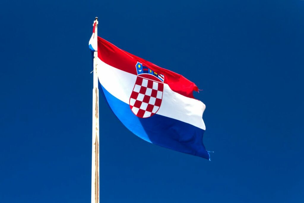 cod-rosu-de-vant-in-mai-multe-zone-din-croatia.-mae-a-emis-alerta-de-calatorie