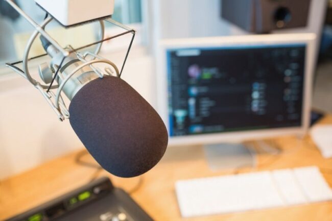 radio-academy,-noul-proiect-europa-fm-si-virgin-radio.-studentii-din-mai-multe-facultati-intra-in-programul-de-mentorat