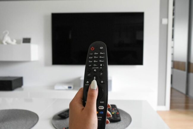 oficial,-de-azi,-un-post-tv-dispare-definitiv-din-casele-romanilor.-decizia-tvr-care-inchide-un-capitol