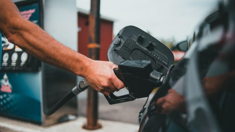 cat-costa-motorina-si-benzina-in-thassos,-in-aprilie-2026.-multi-romani-merg-in-grecia-de-paste