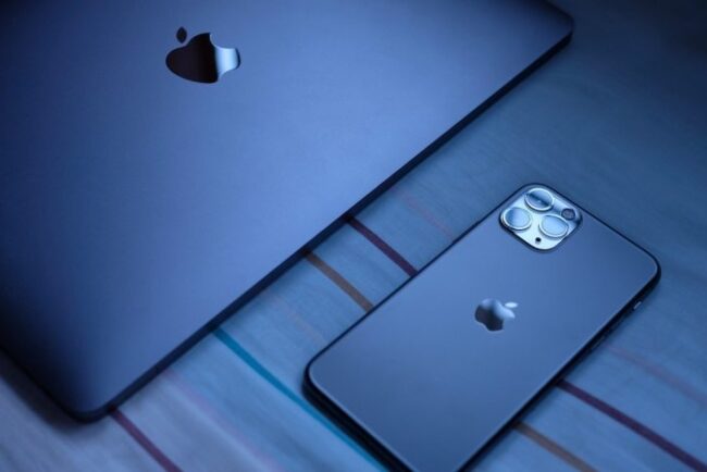 airplay-pe-marele-ecran:-cum-trimiti-rapid-filmele-de-pe-iphone-sau-mac-direct-pe-tv