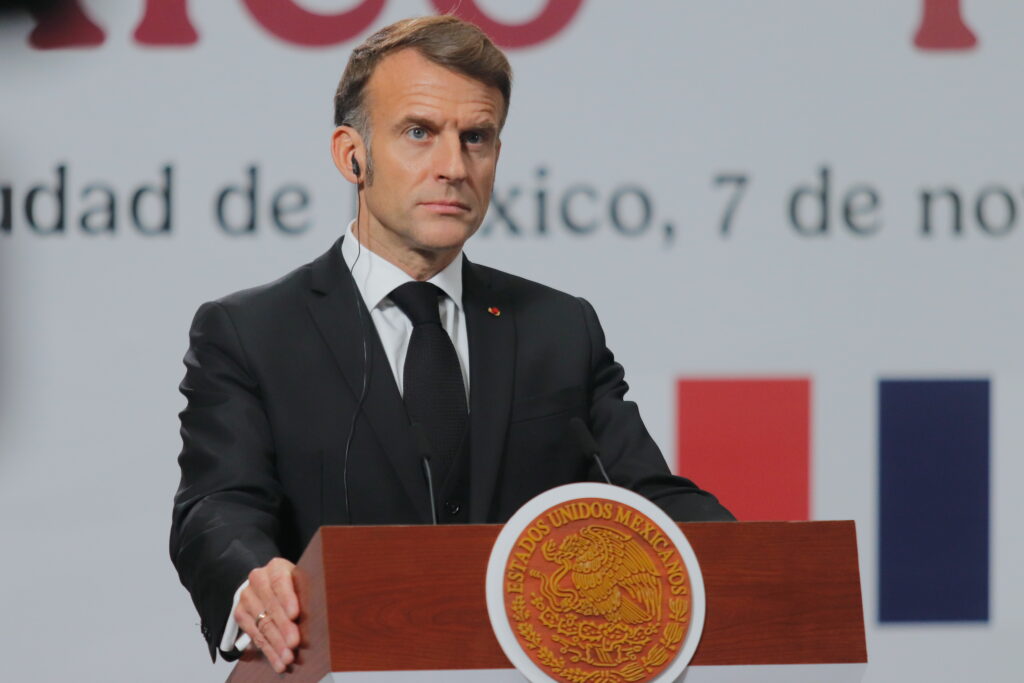 reactia-dura-a-presedintelui-francez-macron-dupa-comentariile-jignitoare-ale-lui-trump-la-adresa-lui-si-a-sotiei-sale