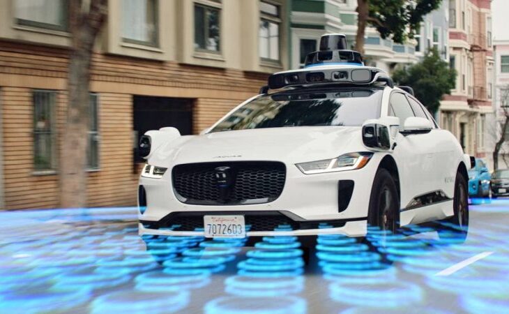 fostul-sef-uber-da-verdictul-care-ii-enerveaza-pe-fanii-tesla:-waymo-conduce-clar-cursa-robotaxiurilor