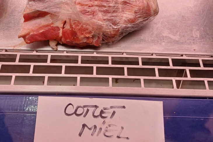 in-romania,-pretul-carnii-creste-ca-benzina.-cati-lei-a-ajuns-sa-coste-1-kg-de-cotlet-de-miel,-cu-o-saptamana-inainte-de-paste