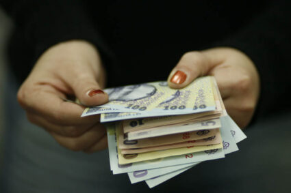 legea-transparentei-salariale,-care-intra-in-vigoare-in-iunie,-va-obliga-companiile-sa-despagubeasca-angajatii-pentru-diferentele-de-remunerare