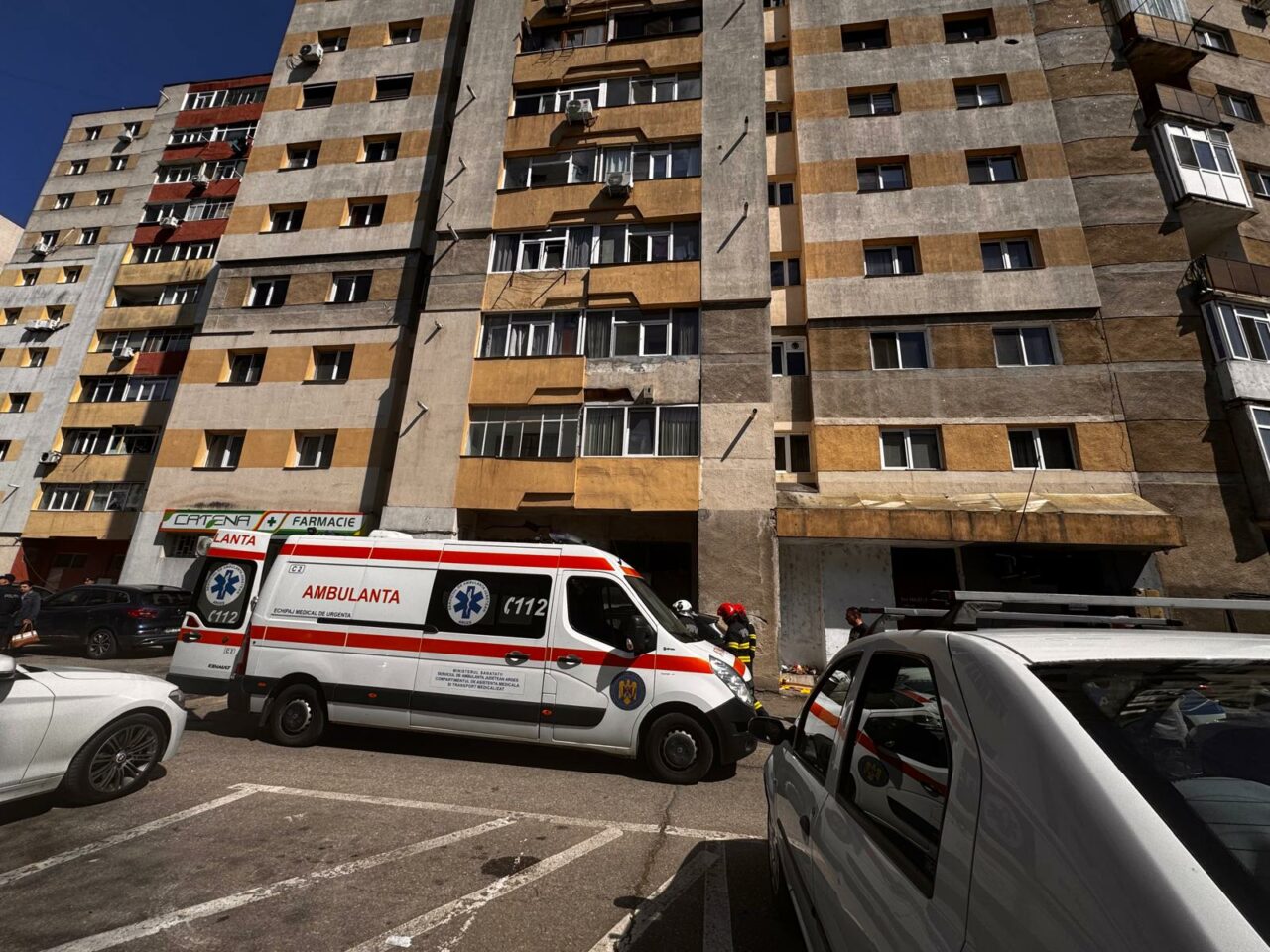 incident-grav-in-pitesti-un-copil-a-cazut-de-la-etajul-4.-medicii-il-resusciteaza