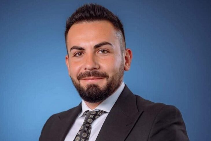 un-primar-din-dambovita-e-acuzat-ca-a-luat-mita-pantofi-si-dadea-cozonaci-pentru-voturi.-anchetatorii-spun-ca-era-ajutat-si-de-doi-politisti-din-ilfov