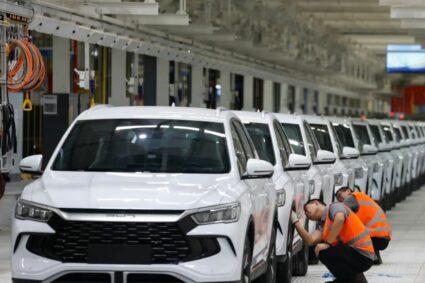 vanzarile-de-masini-noi-in-marea-britanie-au-crescut-in-martie,-datorita-vehiculelor-electrice
