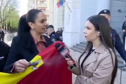 alexandra-pacuraru-a-venit-cu-tamaie-in-fata-sediului-cna