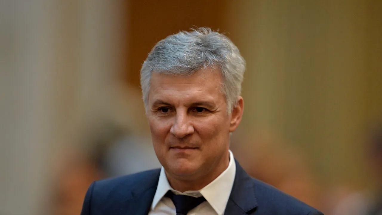 un-lider-psd-acuza-intelegeri-intre-banci.-ce-lege-propune-acesta-pentru-a-opri-abuzurile-asupra-ratelor-romanilor