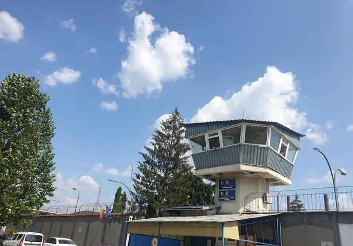 ce-meniu-primesc-detinutii-in-ziua-de-pasti.-9-lei-pe-zi-sunt-alocati-pentru-hrana-acestora