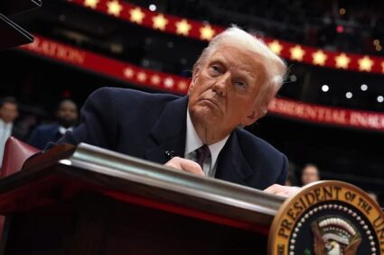 donald-trump-anunta-blocada-stramtorii-ormuz-si-ameninta-cu-interdictia-navelor-care-platesc-taxe-catre-iran-dupa-esecul-negocierilor-cu-iran