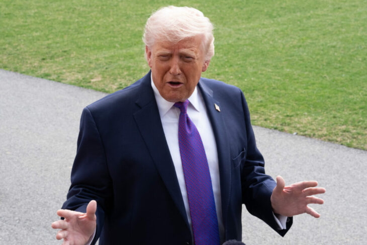 donald-trump-a-publicat-o-imagine-realizata-cu-ia-in-care-apare-pe-post-de-vindecator,-precum-iisus-hristos